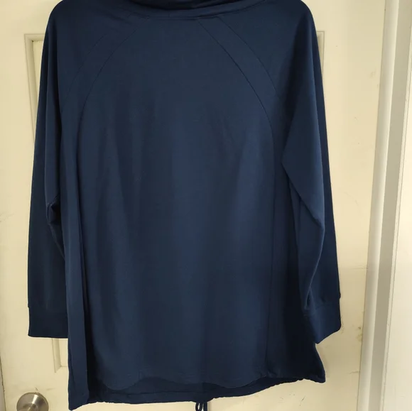 Terra & Sky Black Top - Picture 4 of 6